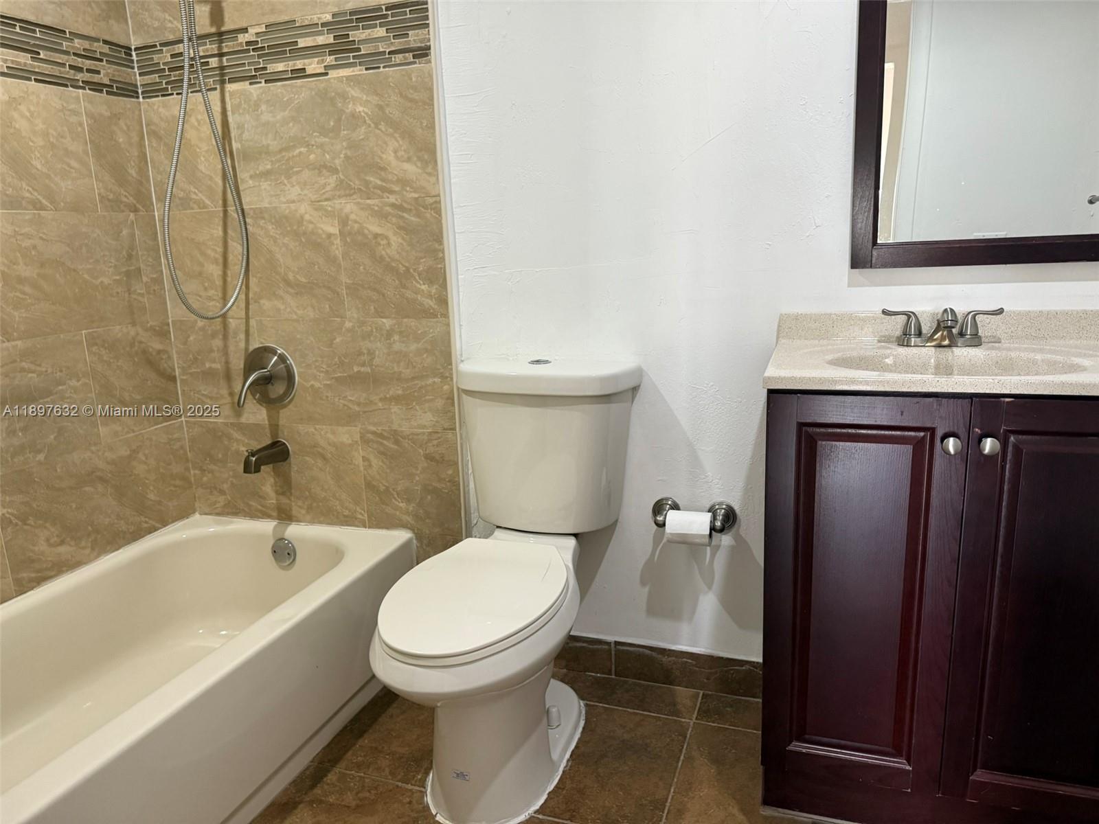 WATERWAY ISLES CONDO - Residential