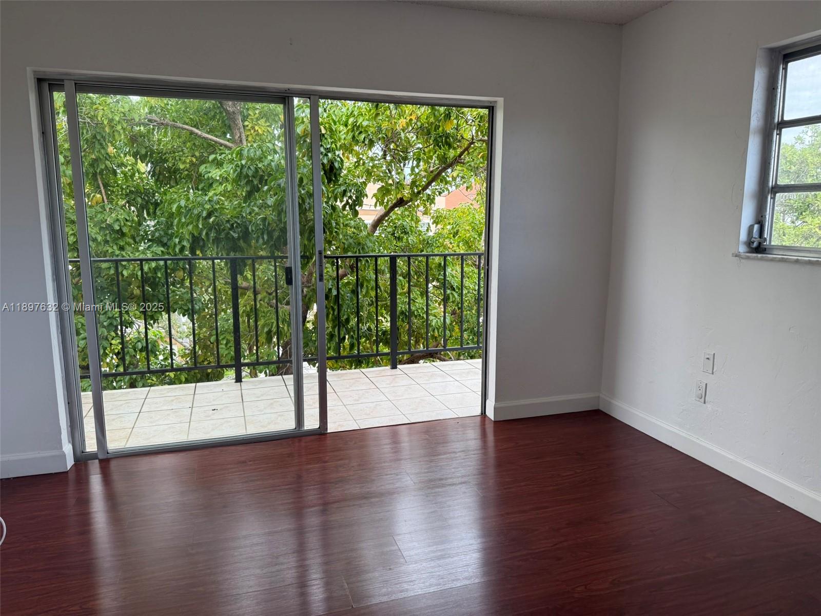 WATERWAY ISLES CONDO - Residential