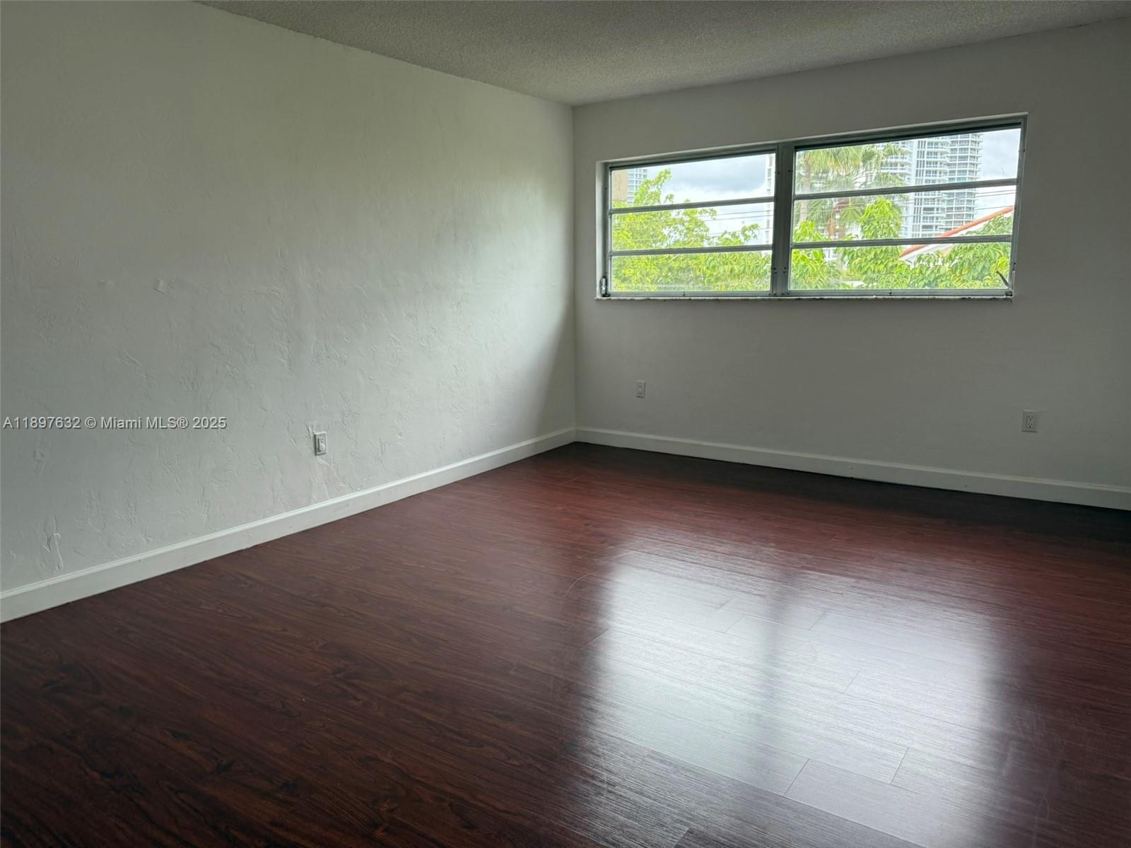 WATERWAY ISLES CONDO - Residential