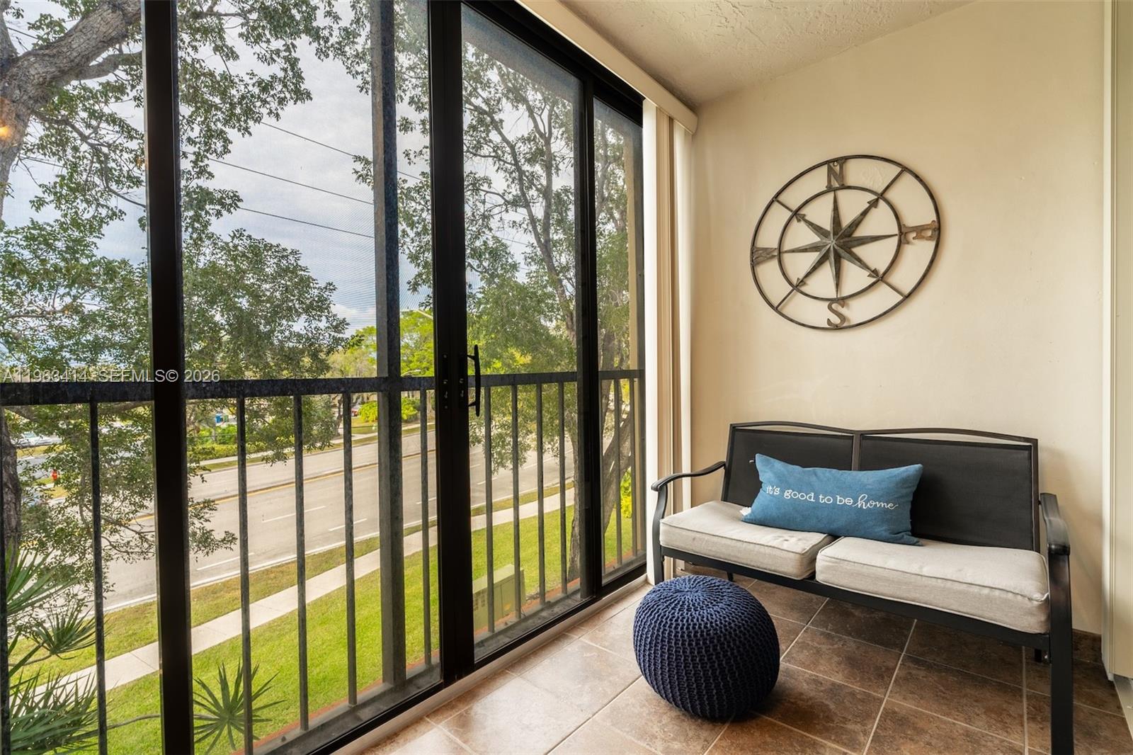 BLDG 9 OF COUNTRY CLUB AP - Residential