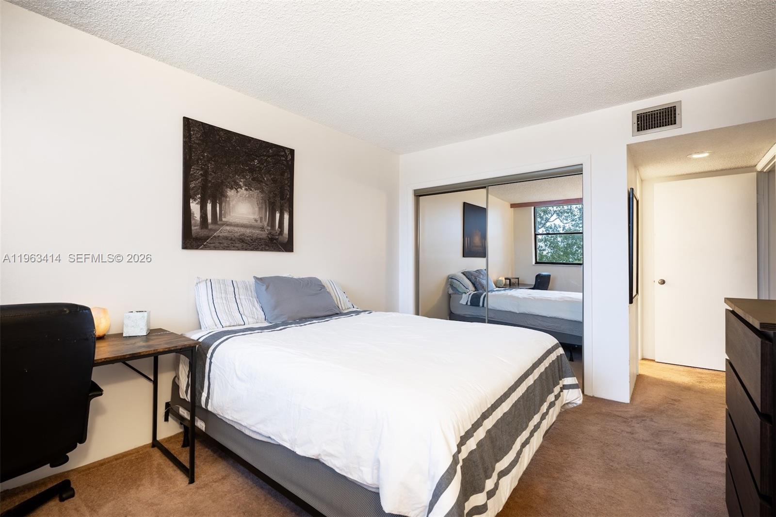 BLDG 9 OF COUNTRY CLUB AP - Residential