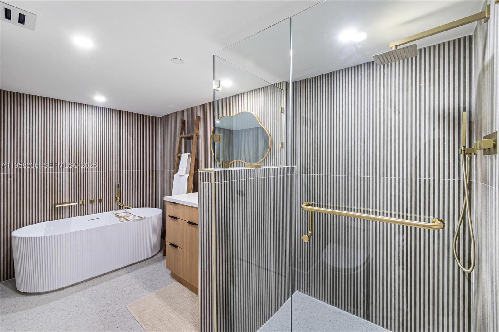 VENETIA CONDO - Residential