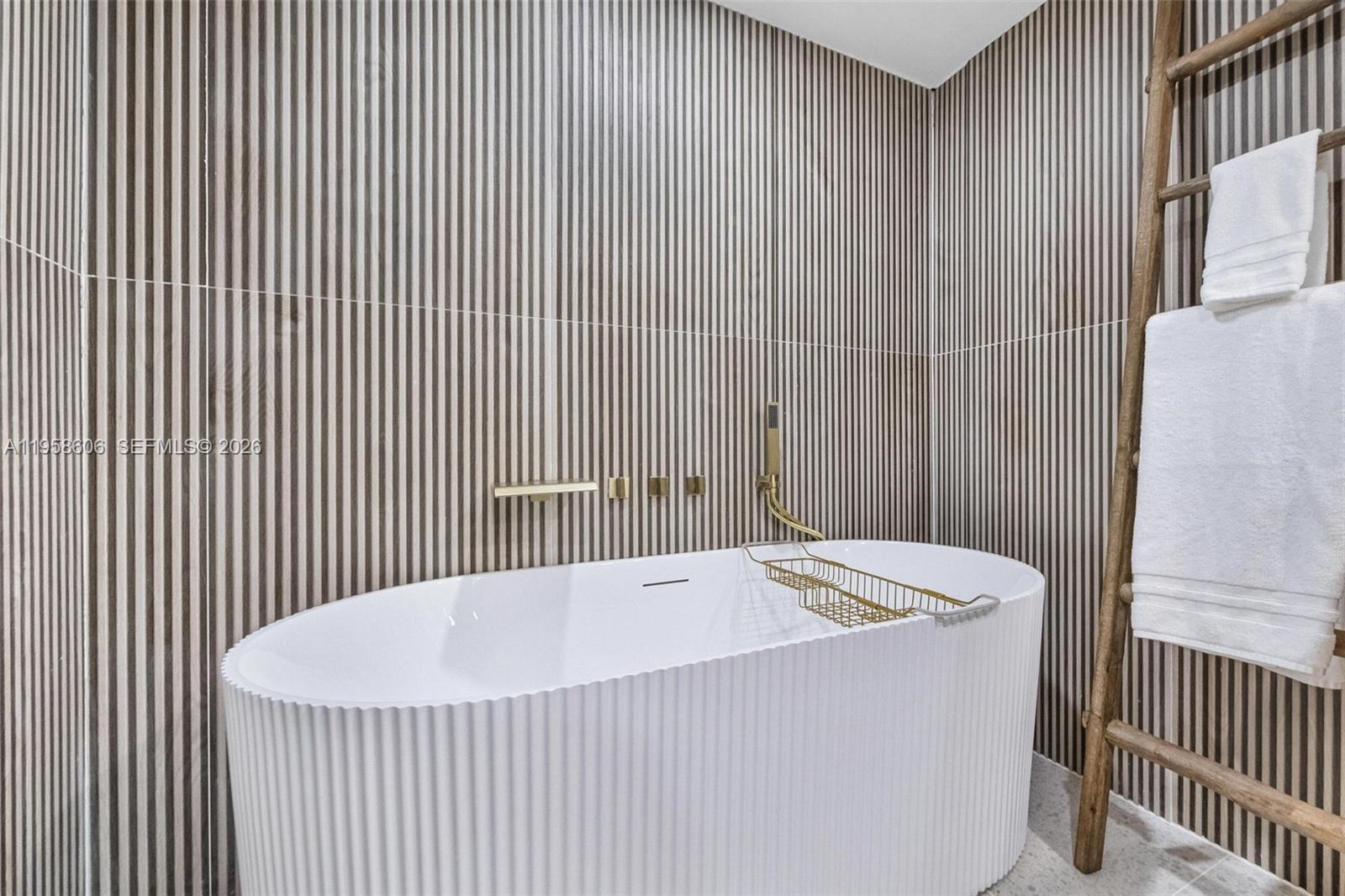 VENETIA CONDO - Residential