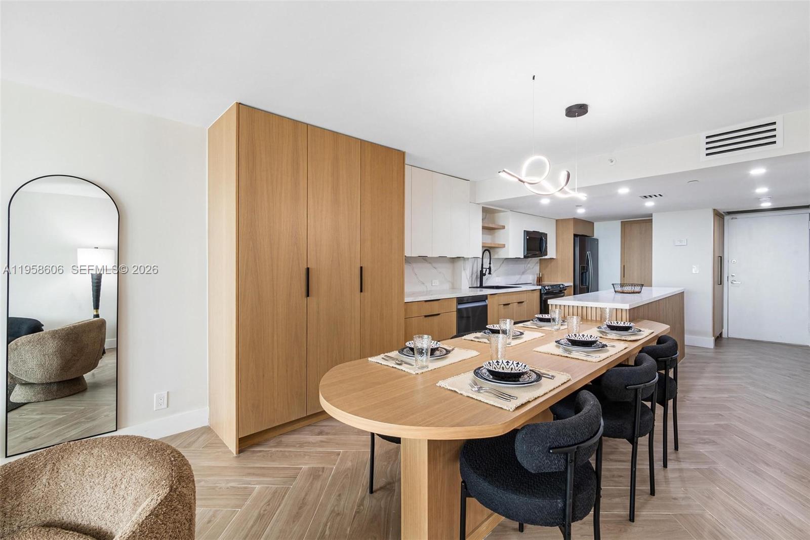 1717 N Bayshore Dr A-3755