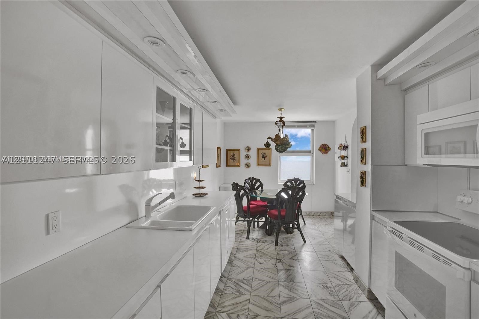1920 S Ocean Dr 15B