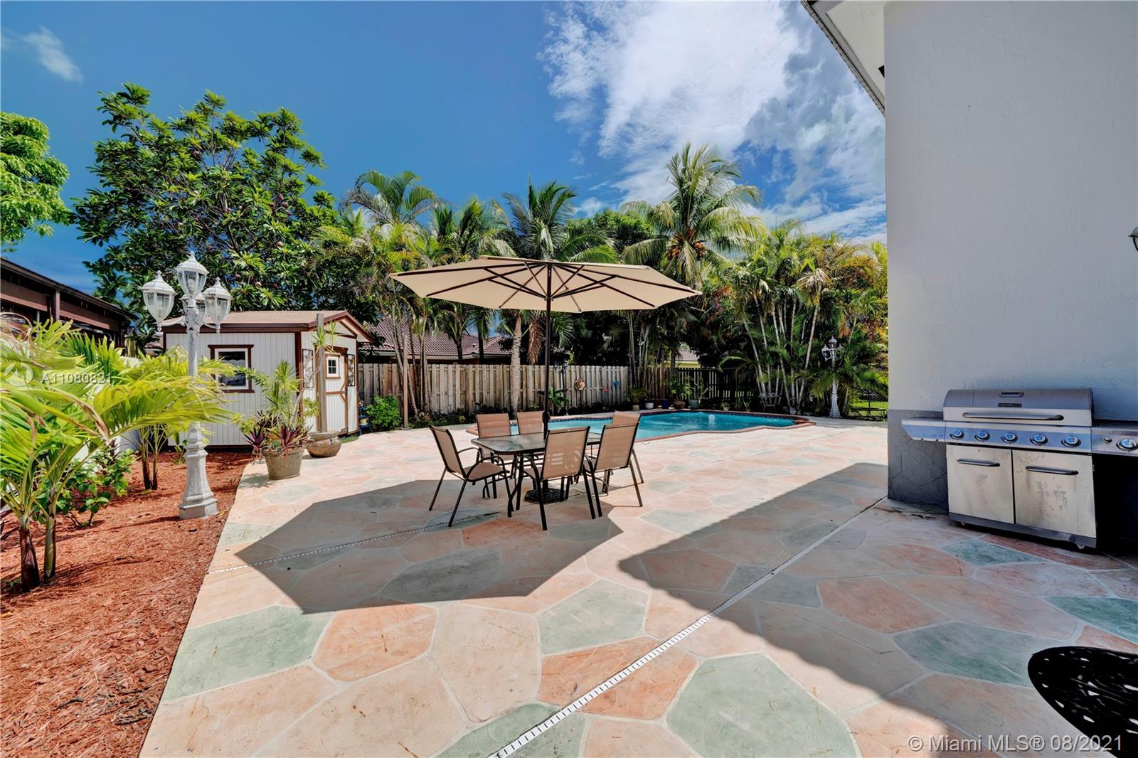 LAGUNA PONDS SEC 2 - Residential