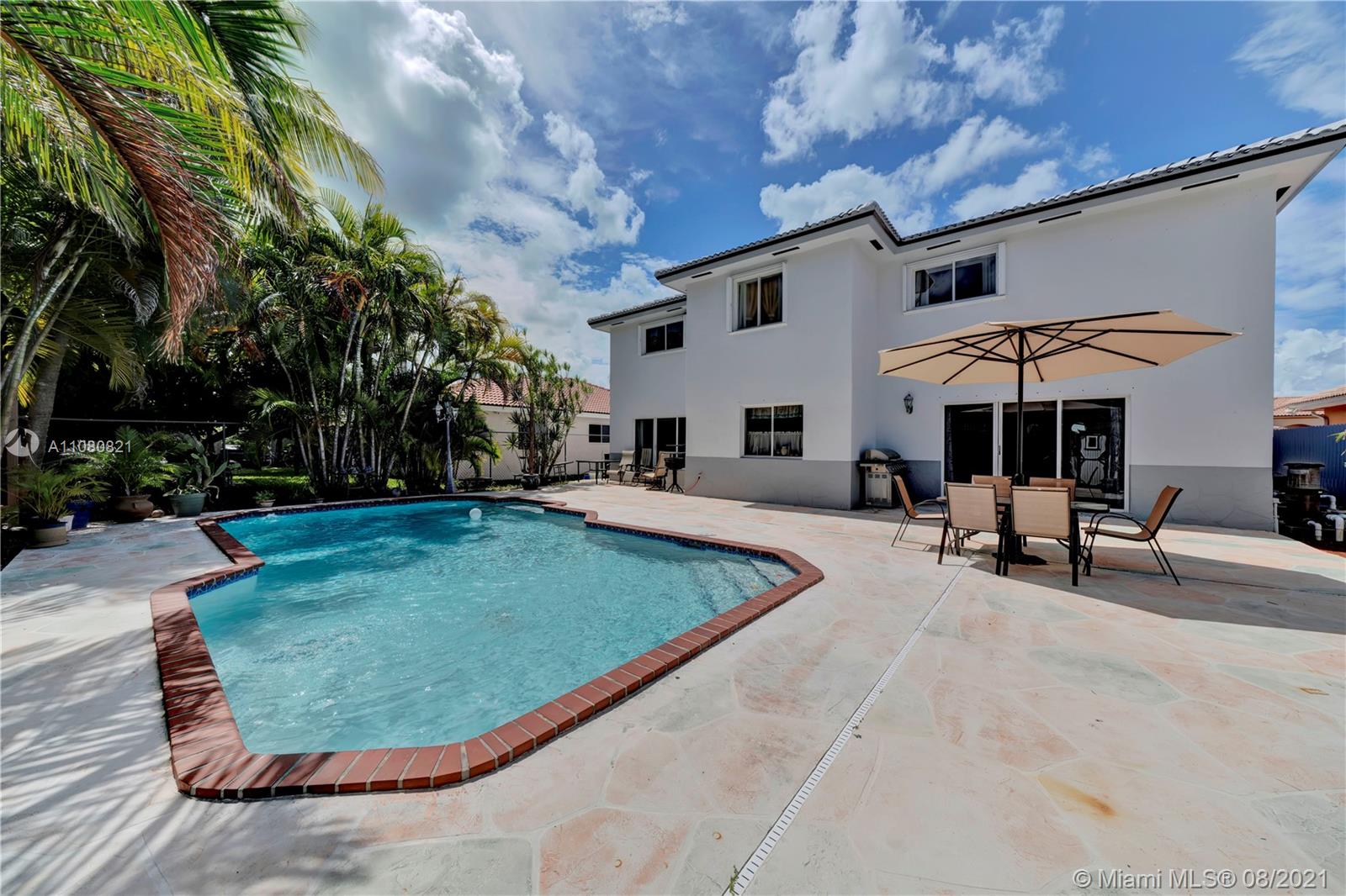 LAGUNA PONDS SEC 2 - Residential