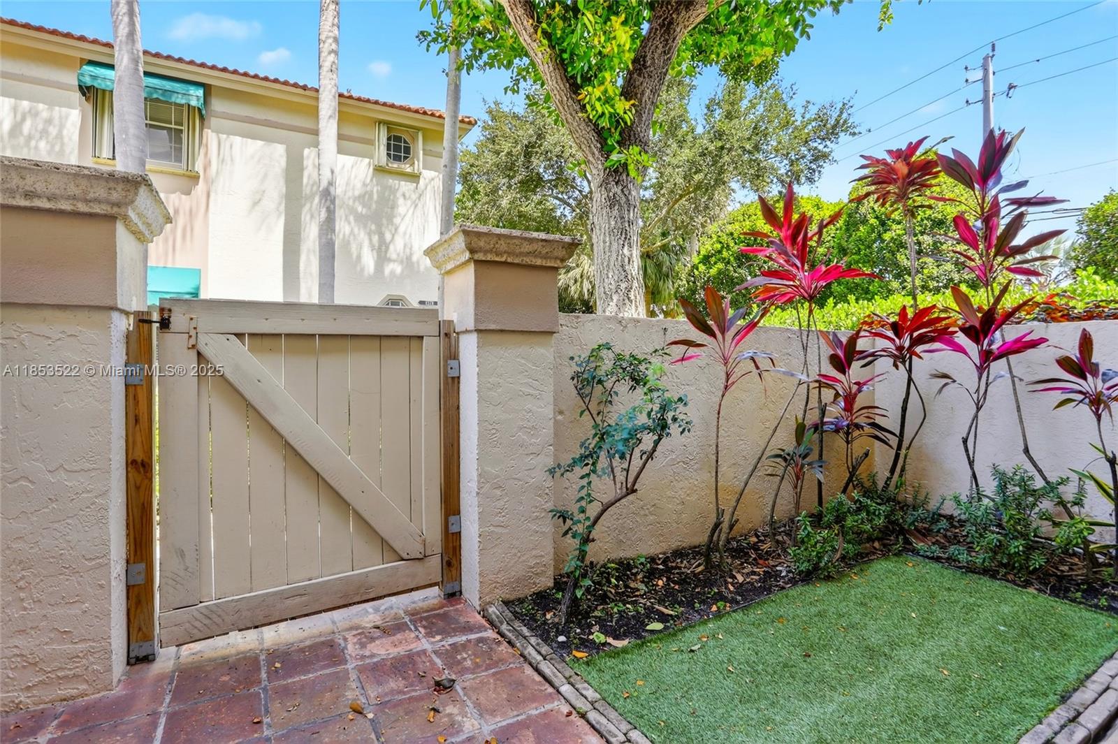 PLUM AT BOCA POINTE CONDO - Residential