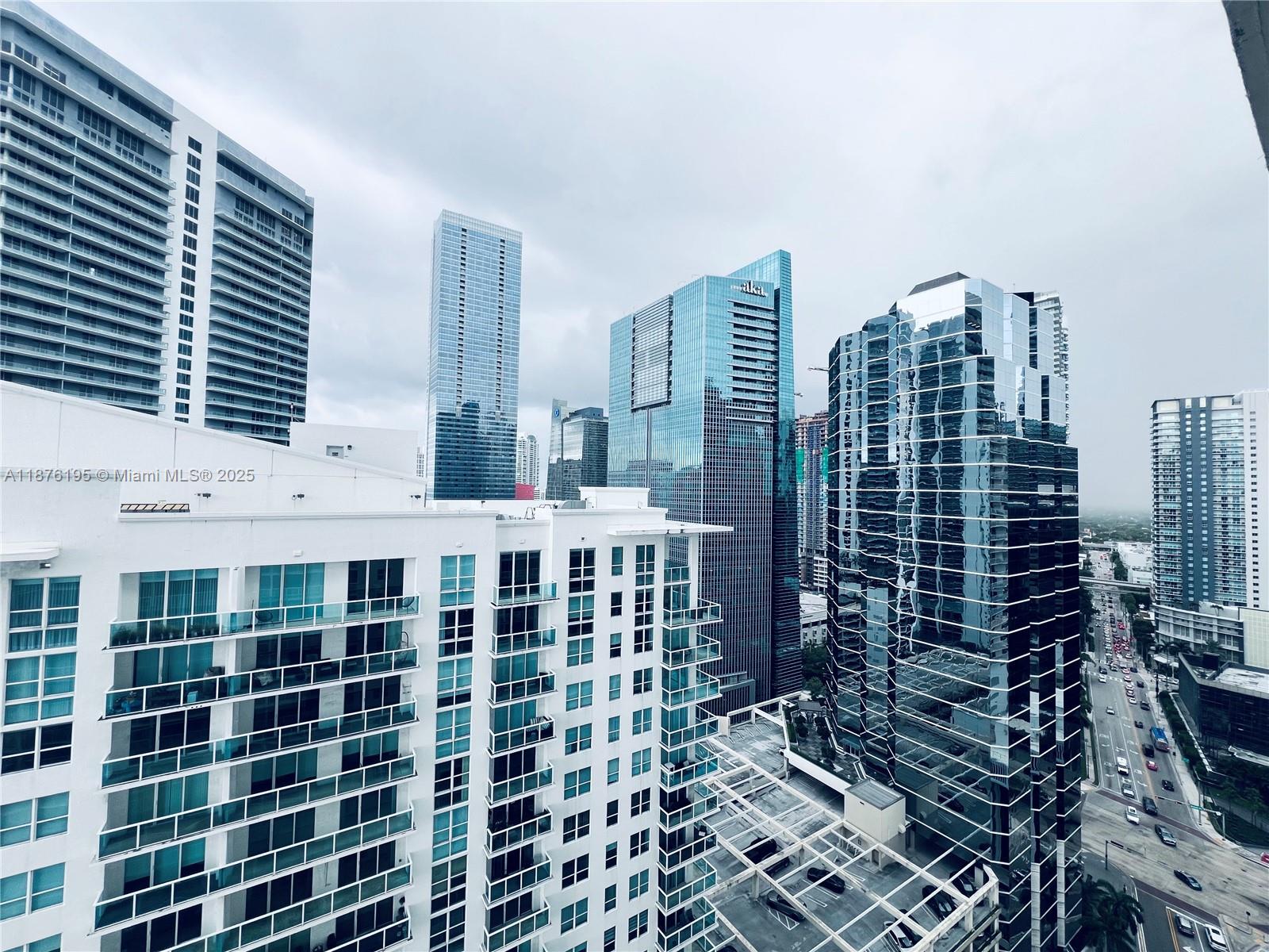 THE CLUB AT BRICKELL BAY - Residential Lease