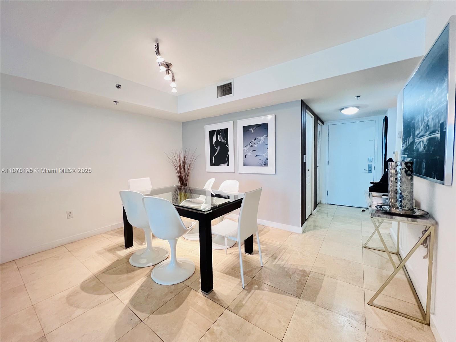 THE CLUB AT BRICKELL BAY - Residential Lease