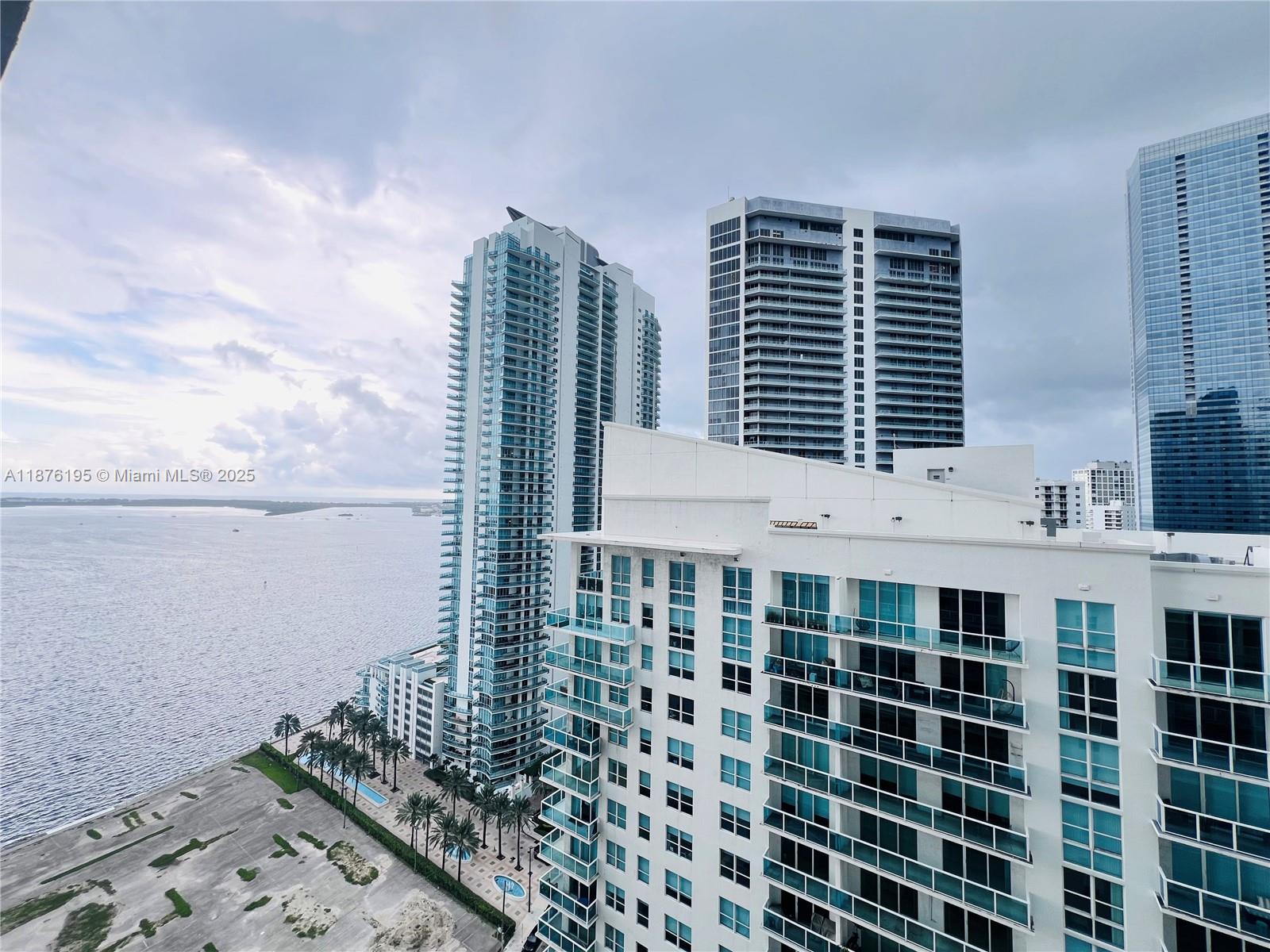 THE CLUB AT BRICKELL BAY - Residential Lease