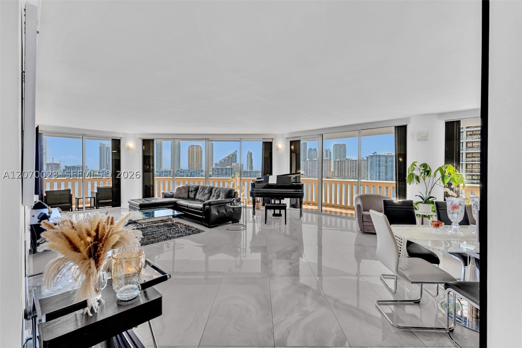 3000 Island Blvd 1106, Aventura FL 33160