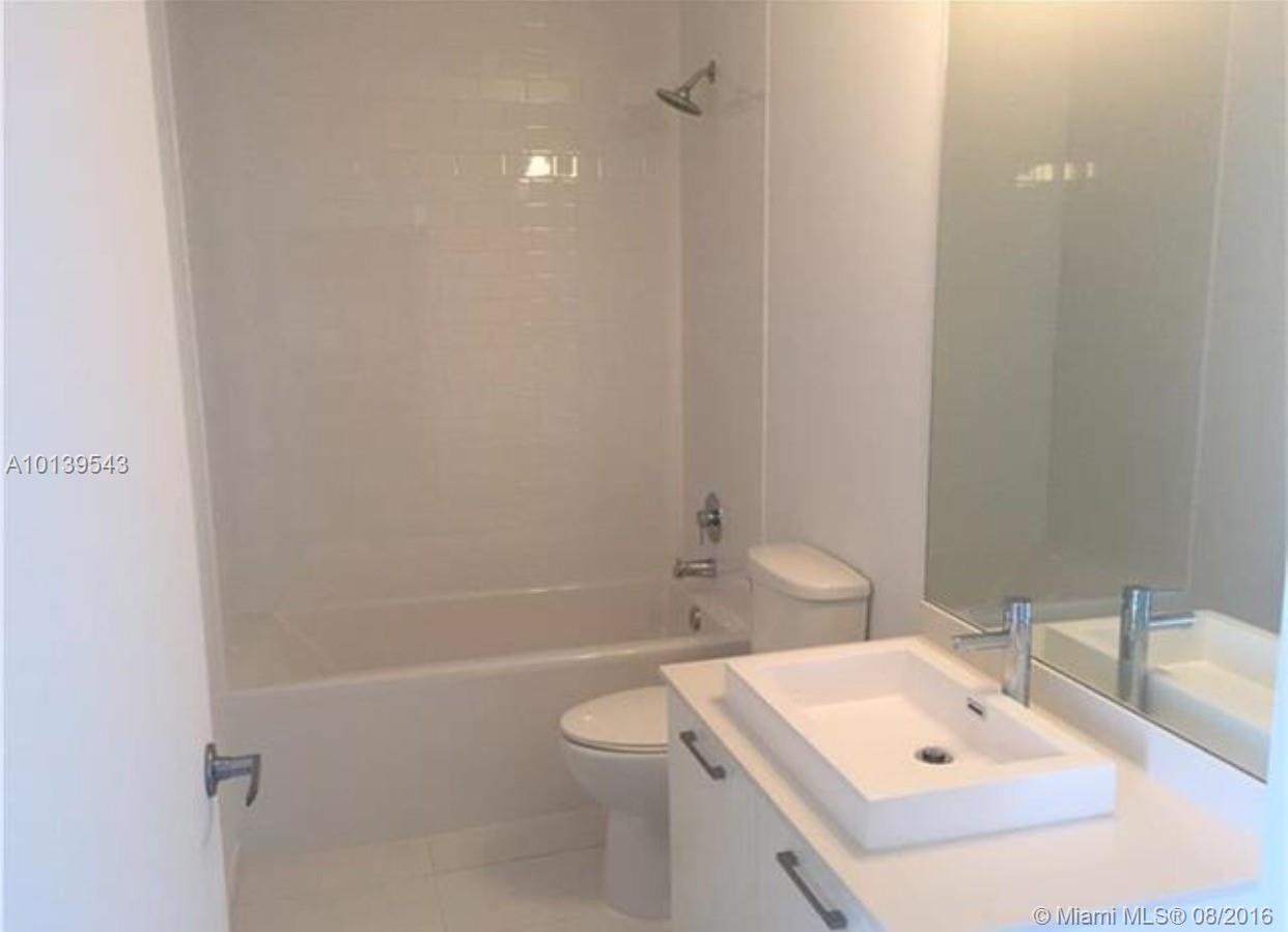 CENTRO - Residential Lease