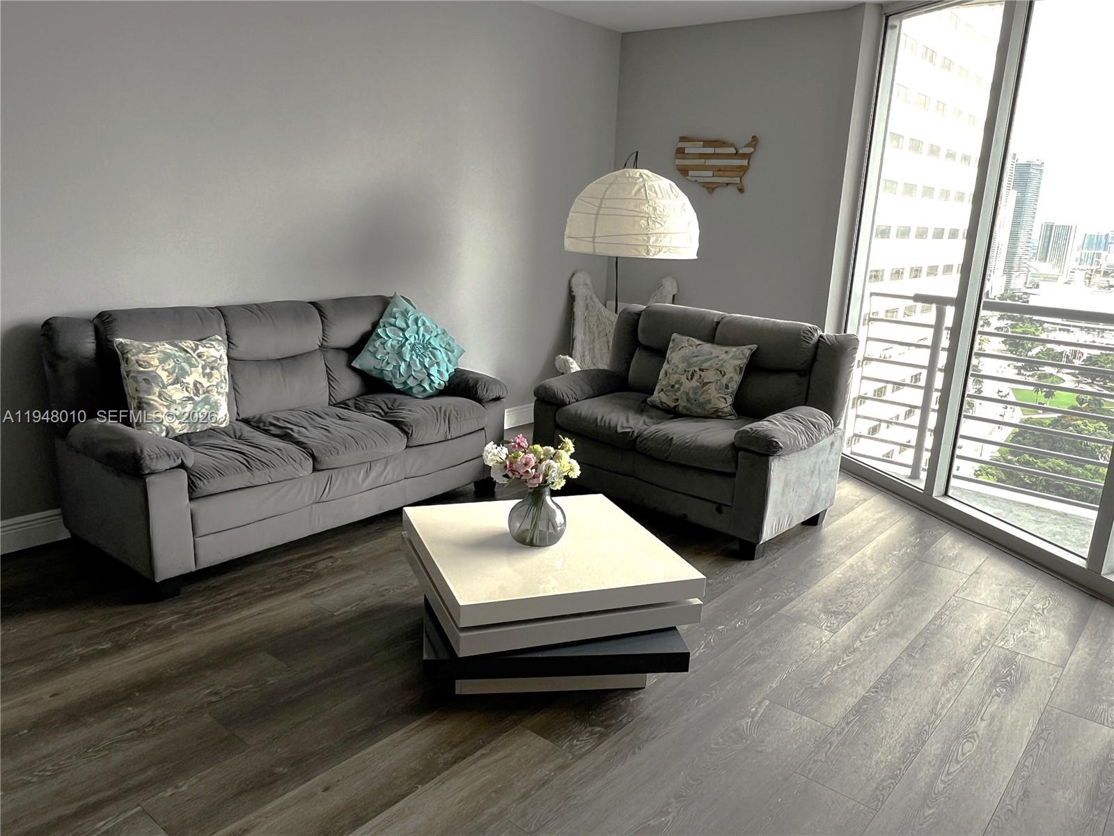 325 S Biscayne Blvd 3718