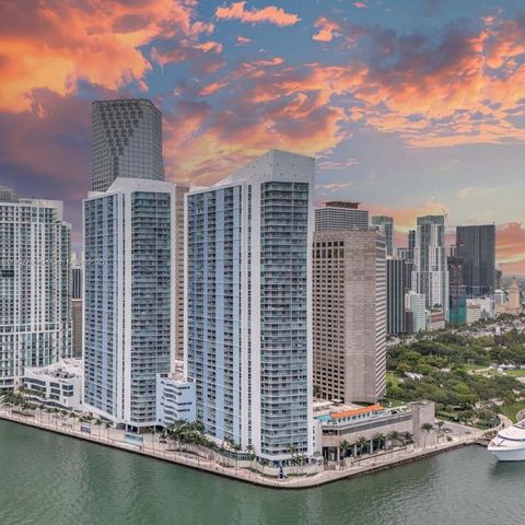 335 S Biscayne Blvd 2200 Miami FL 33131