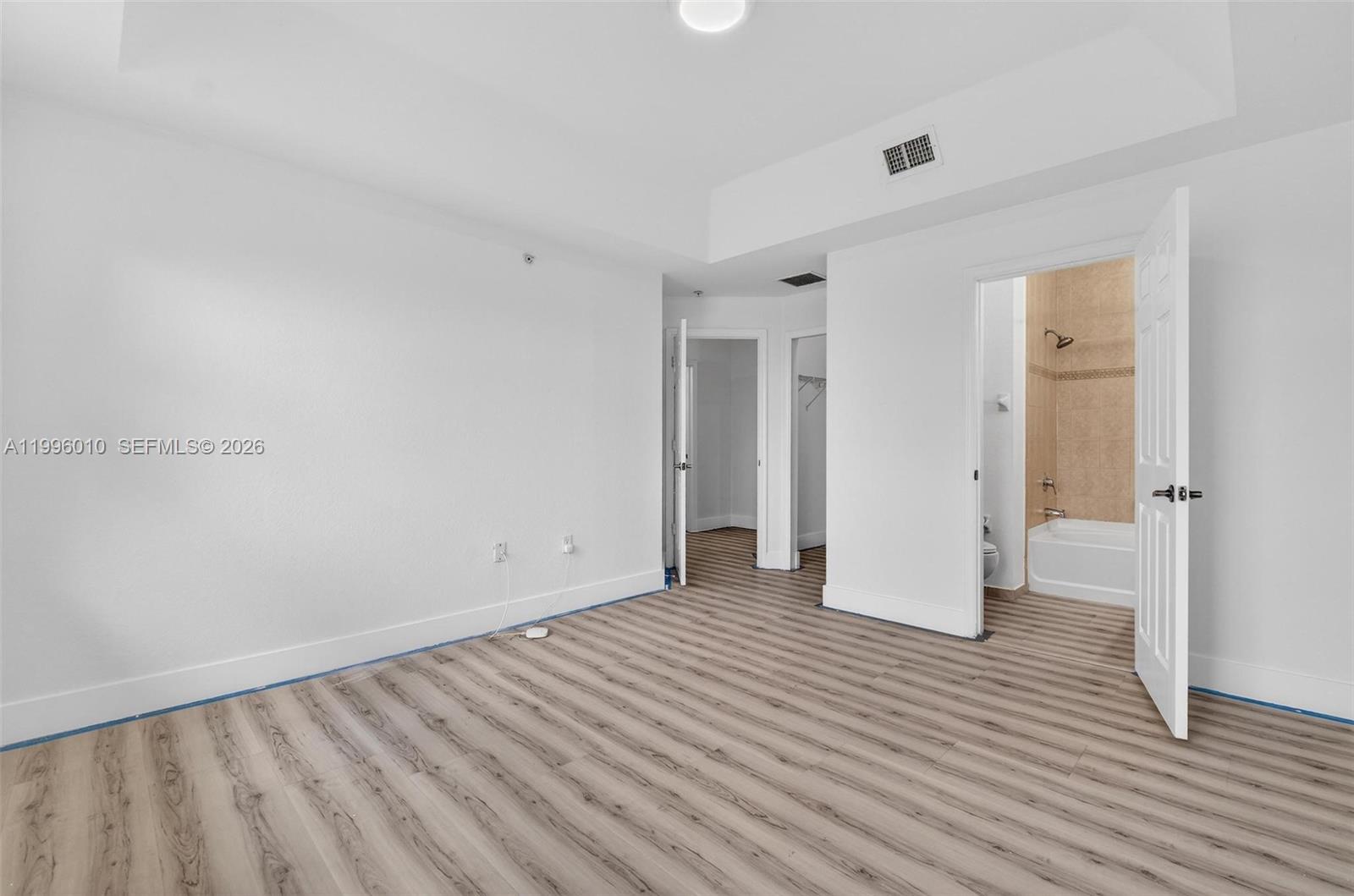 PROMENADE SHORES AT DORAL - Residential Lease