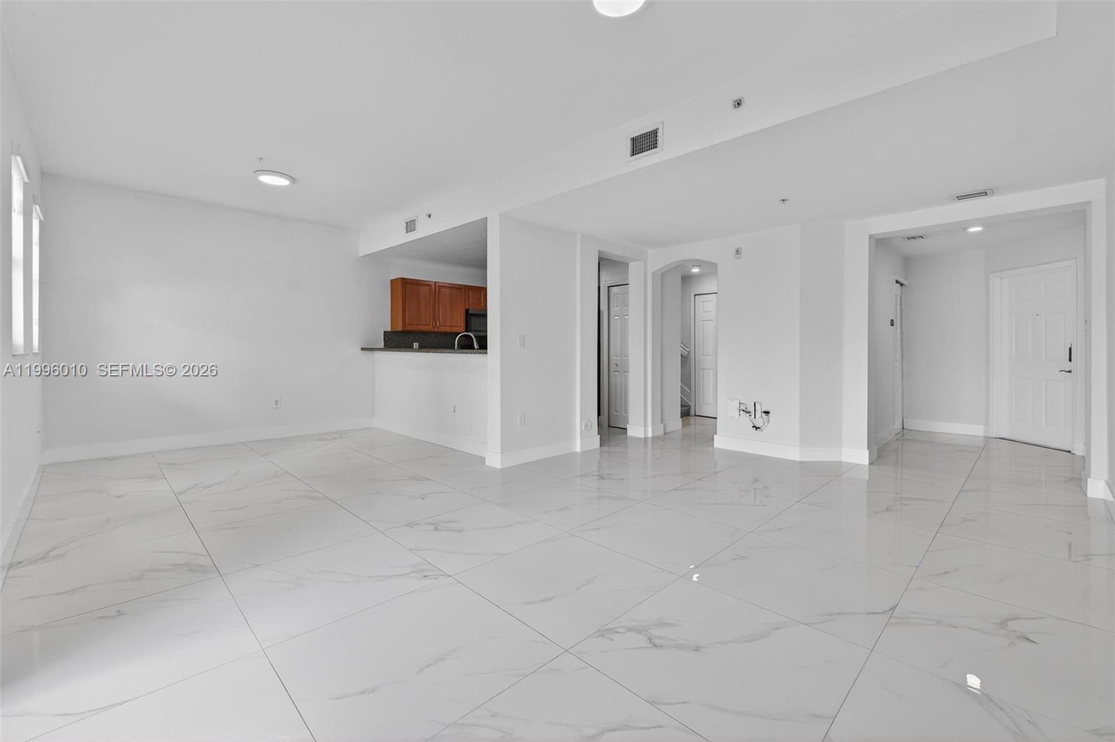 PROMENADE SHORES AT DORAL - Residential Lease