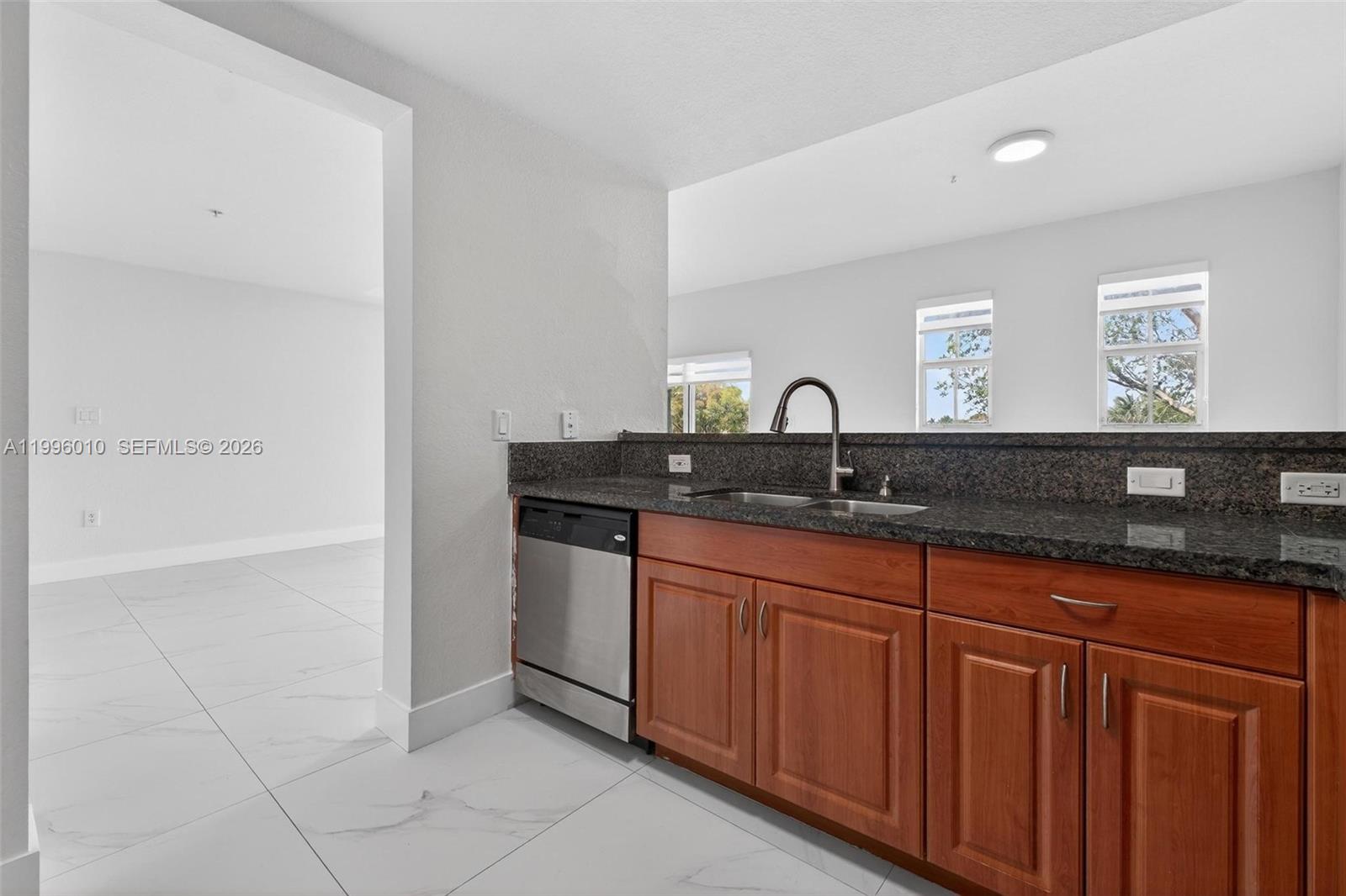 PROMENADE SHORES AT DORAL - Residential Lease