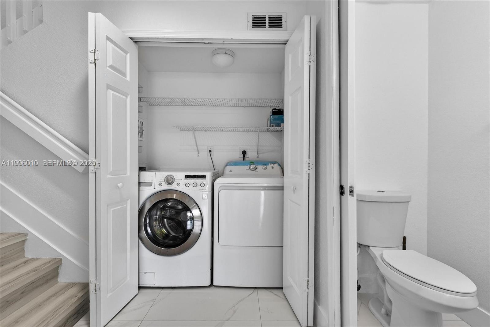 PROMENADE SHORES AT DORAL - Residential Lease