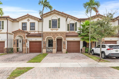 Photo of 8965 NW 98th Ave, Doral, FL 33178 (MLS # A12095703)