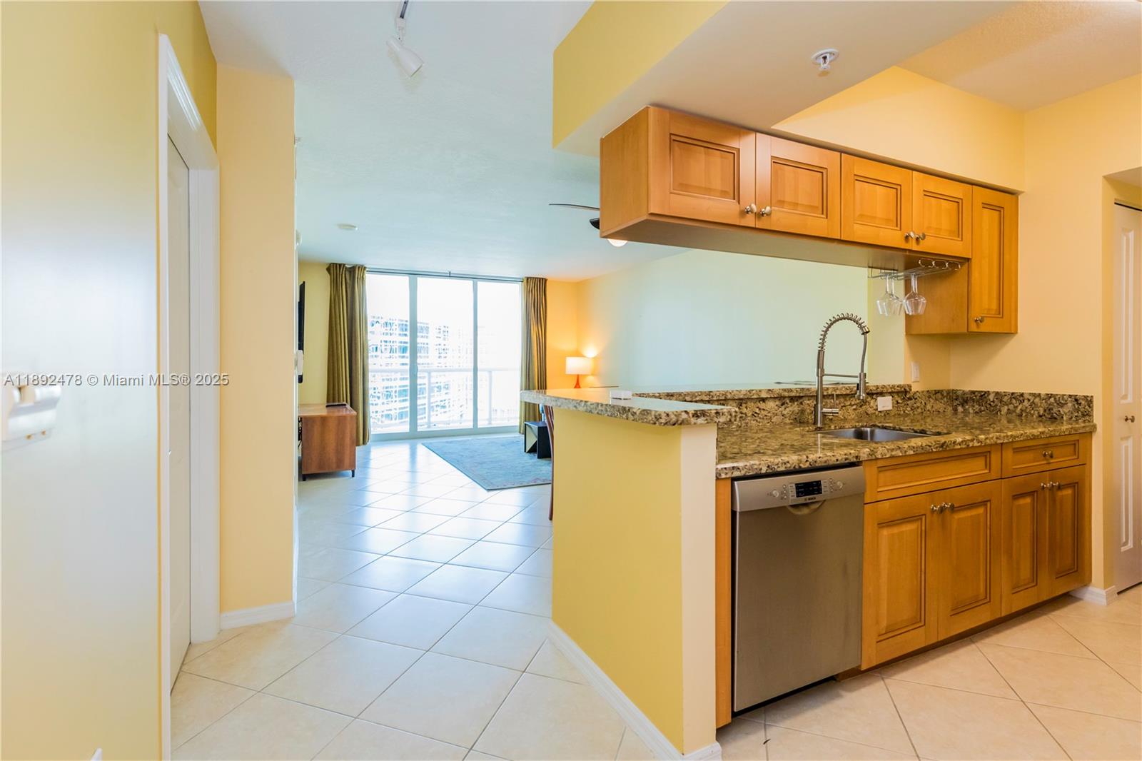 WATERGARDEN CONDO - Residential Lease