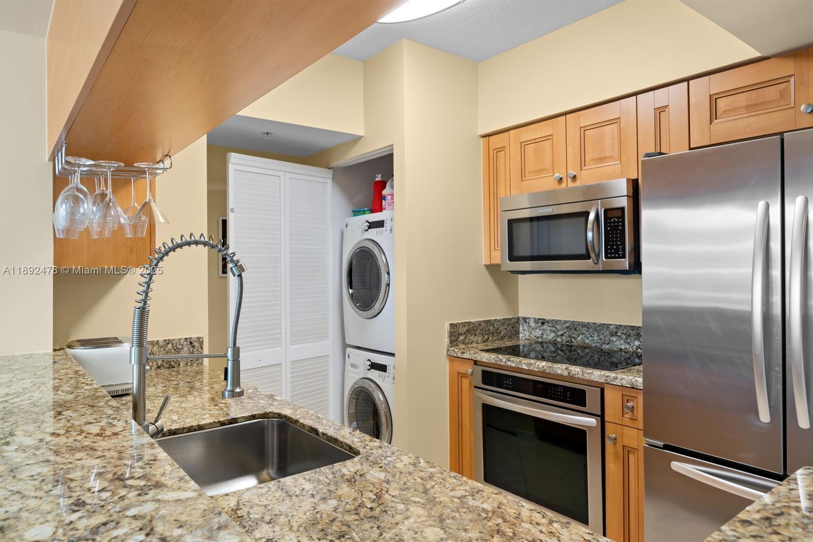 WATERGARDEN CONDO - Residential Lease