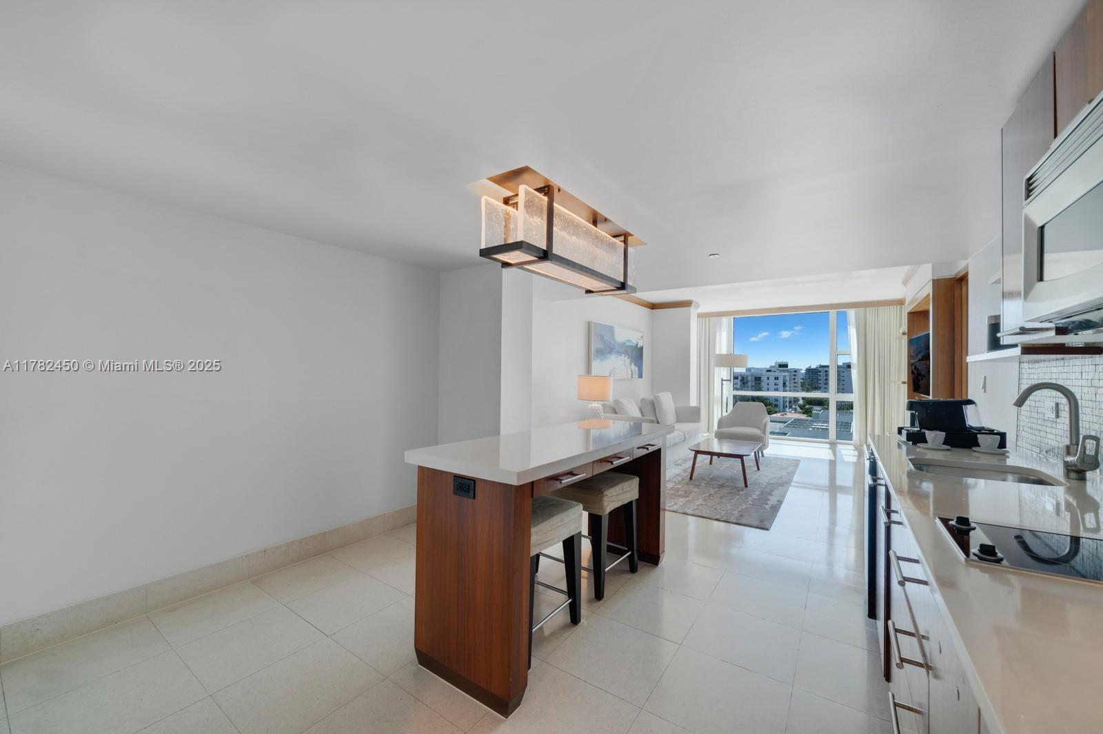 6801 Collins Ave 702