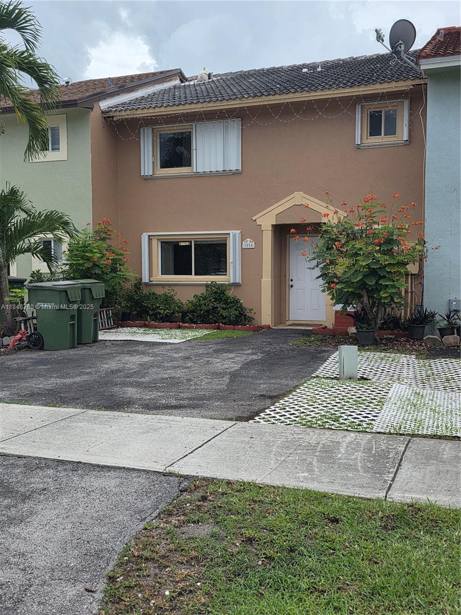 GARDENS OF HOMESTEAD - Residential
