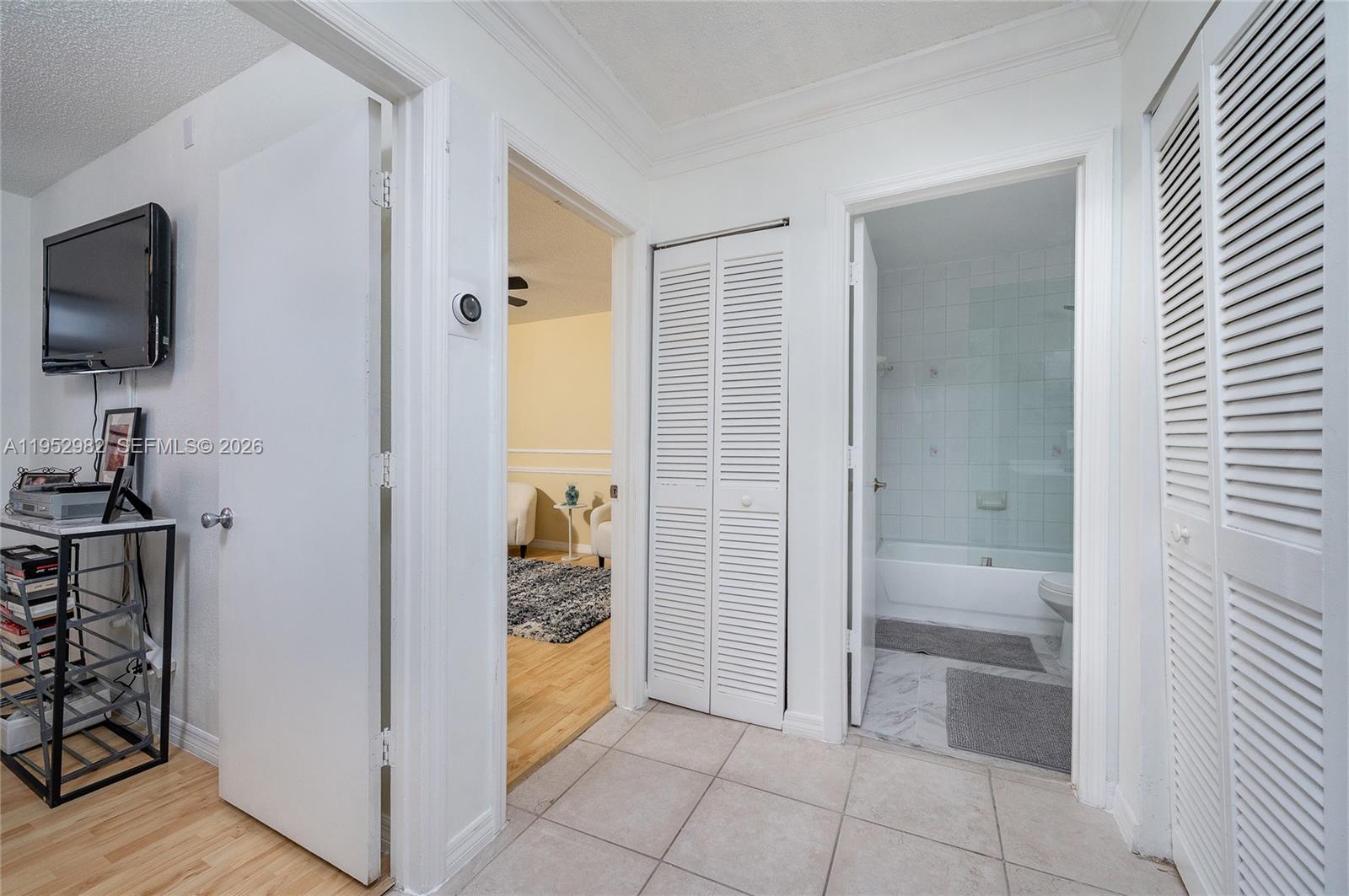 VISTA ALEGRE TOWNHOMES VI - Residential