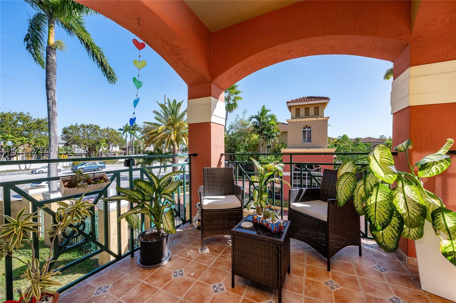 VISTA ALEGRE TOWNHOMES VI - Residential