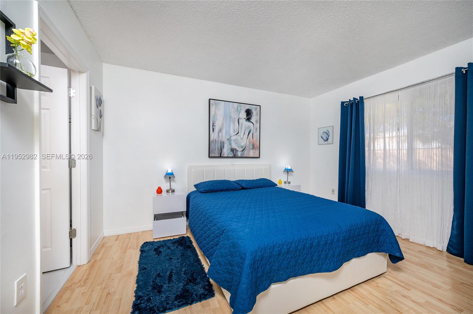 VISTA ALEGRE TOWNHOMES VI - Residential