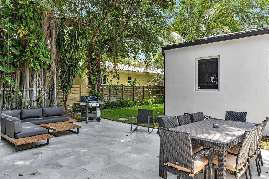 HOMEDALE - Residential