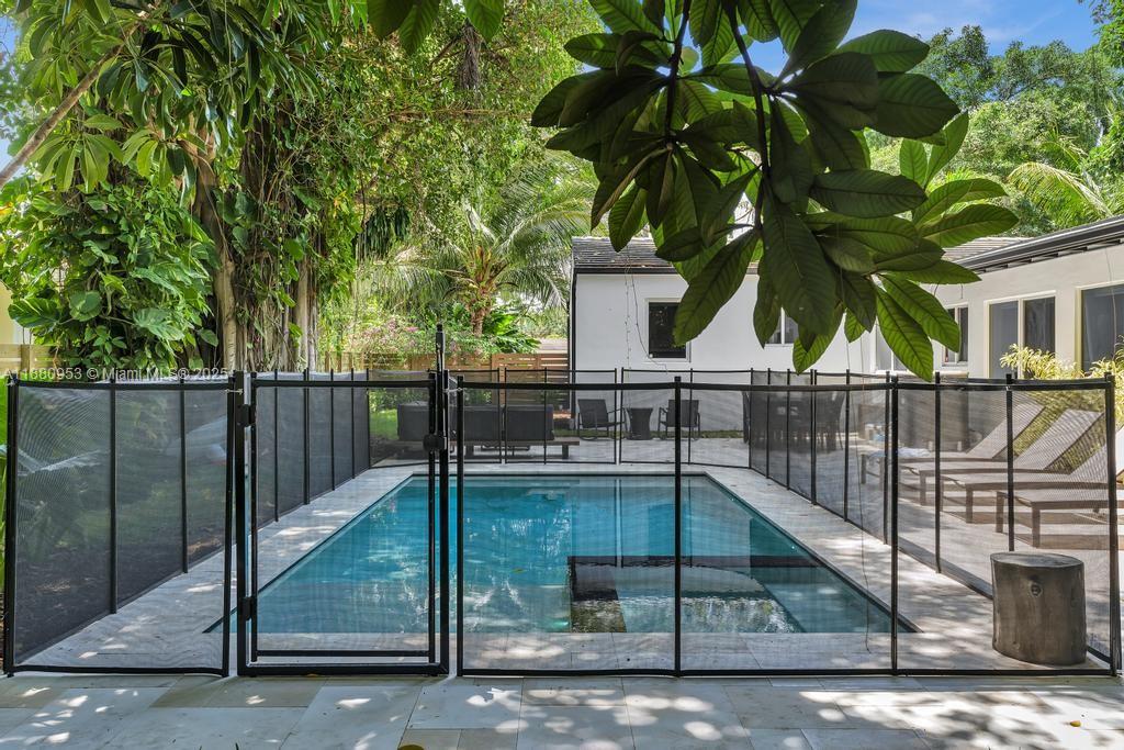 HOMEDALE - Residential