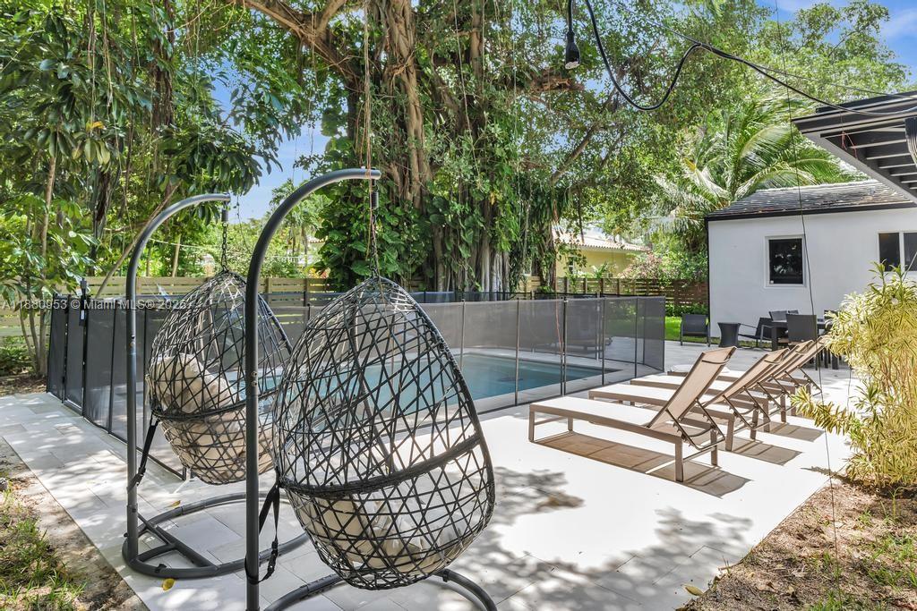 HOMEDALE - Residential