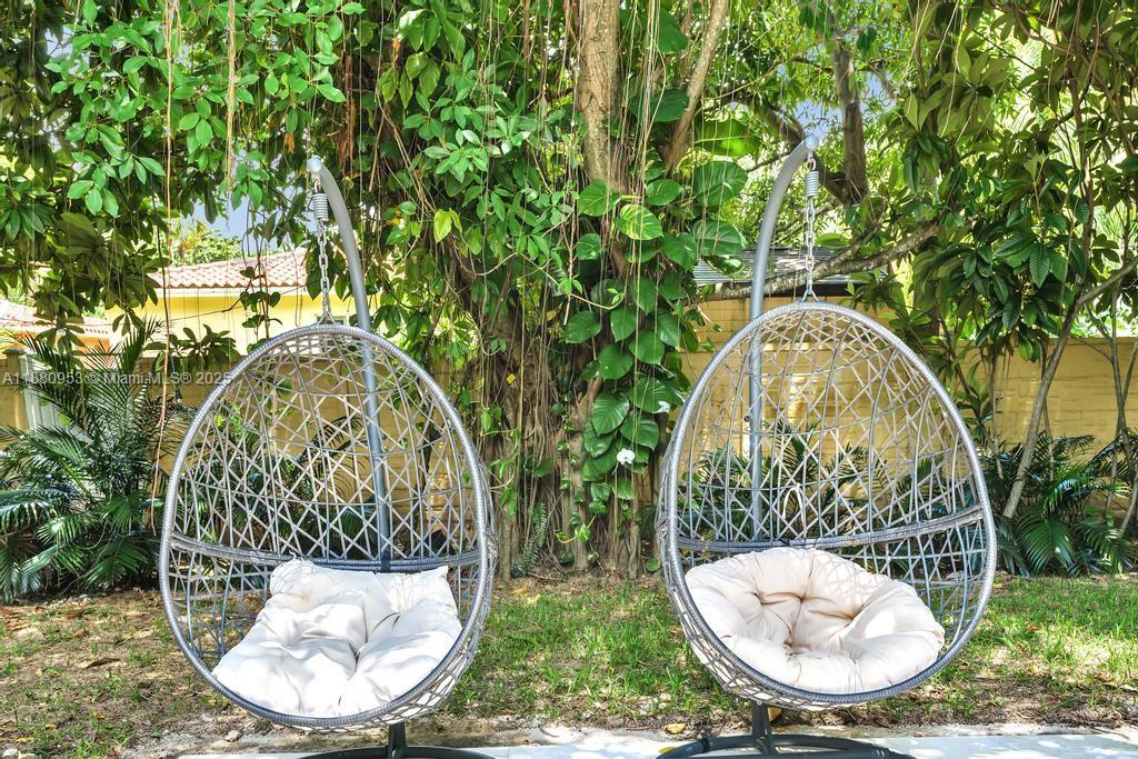 HOMEDALE - Residential