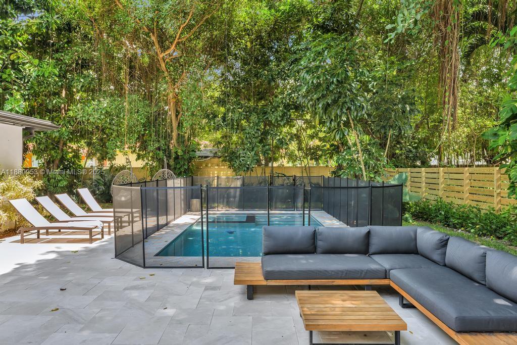 HOMEDALE - Residential