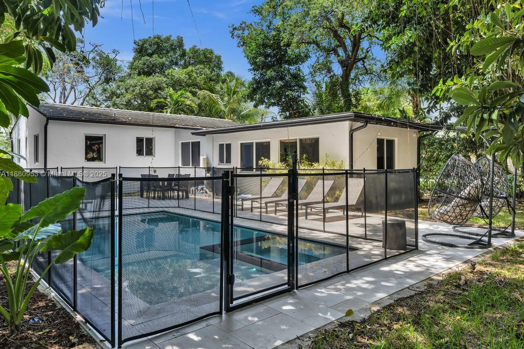 HOMEDALE - Residential