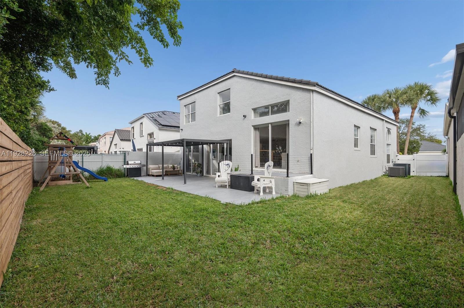 TOWNGATE - Residential