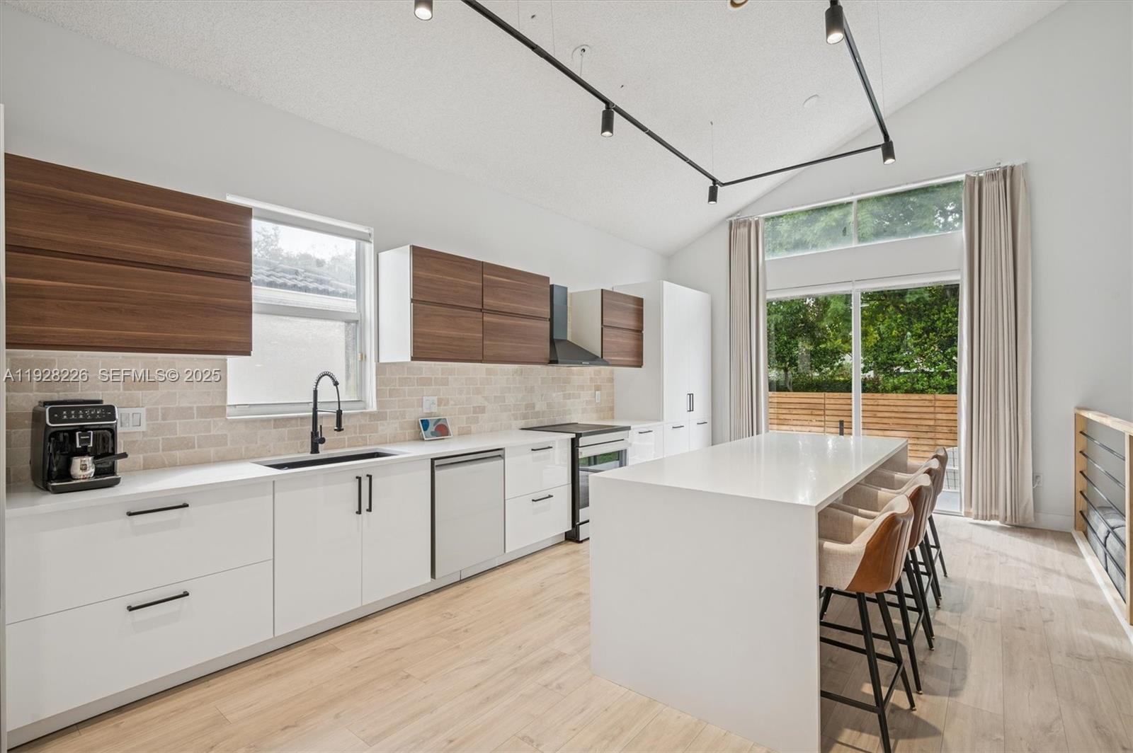 TOWNGATE - Residential