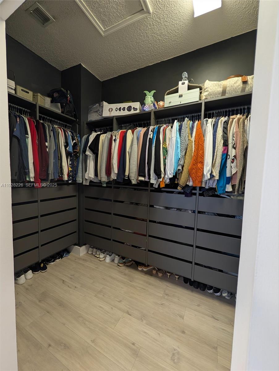 TOWNGATE - Residential