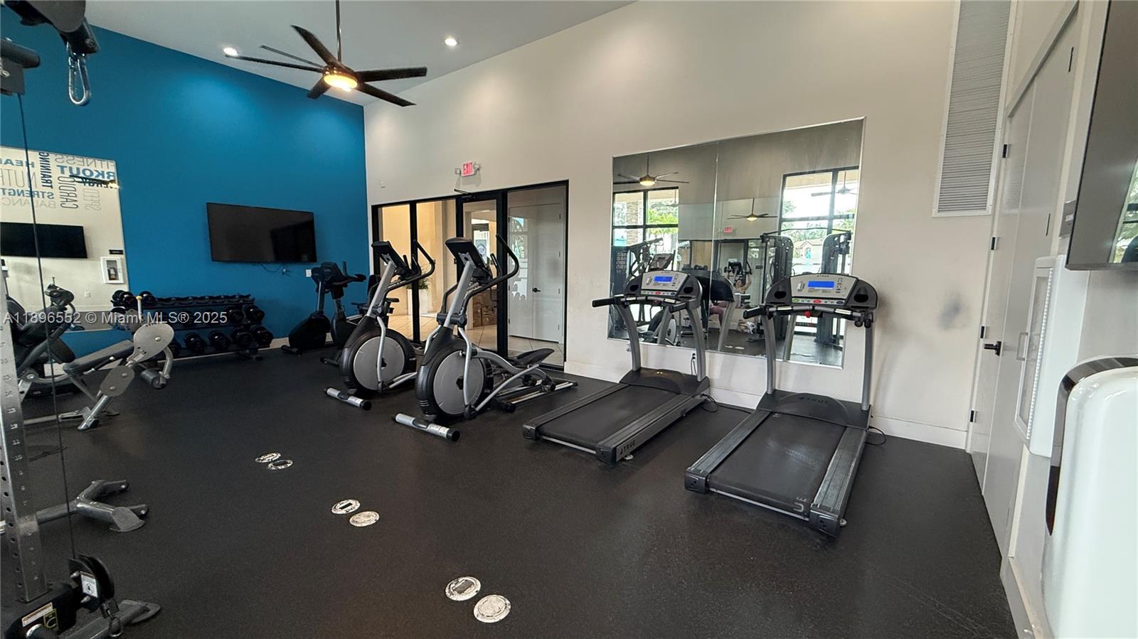 COCO PALM VILLAS - Residential