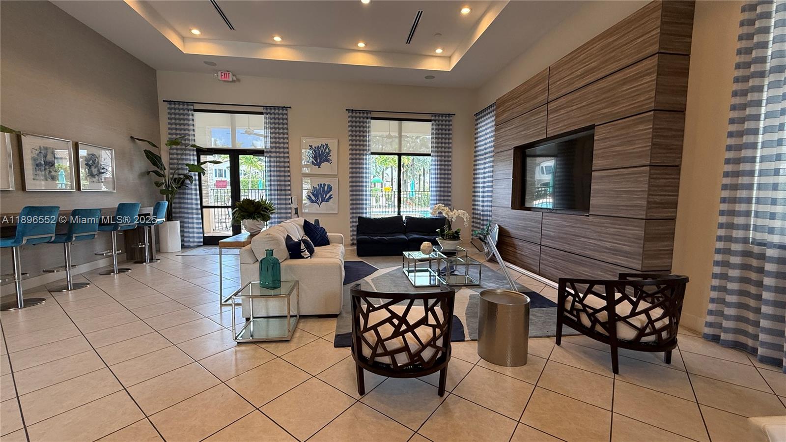 COCO PALM VILLAS - Residential