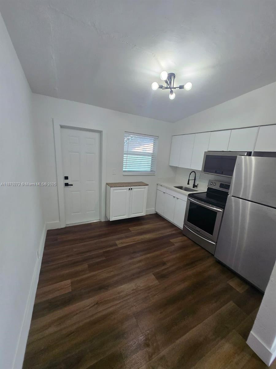 MAGNOLIA SUB - Residential Lease