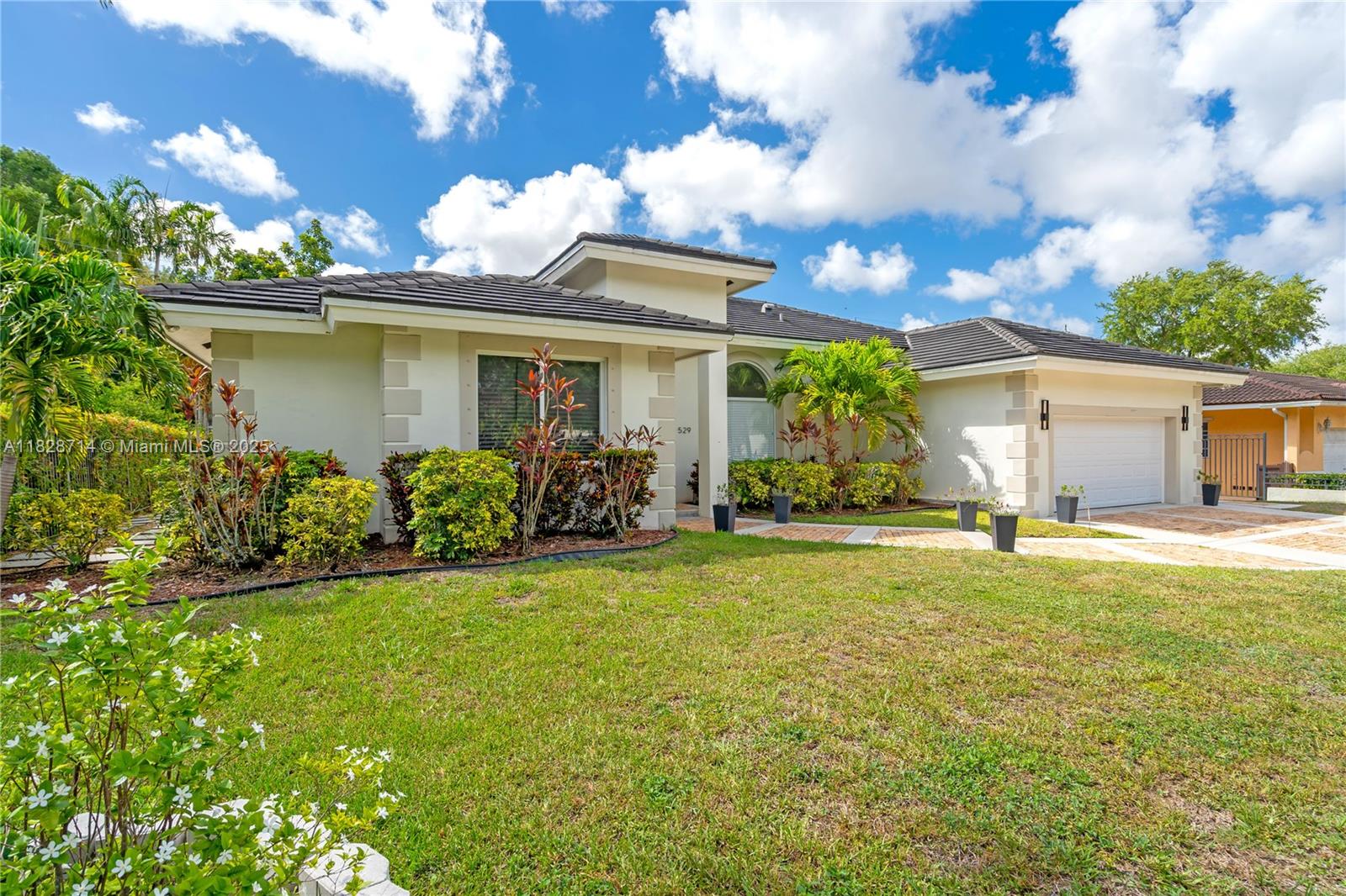 529 Curtiss Pkwy