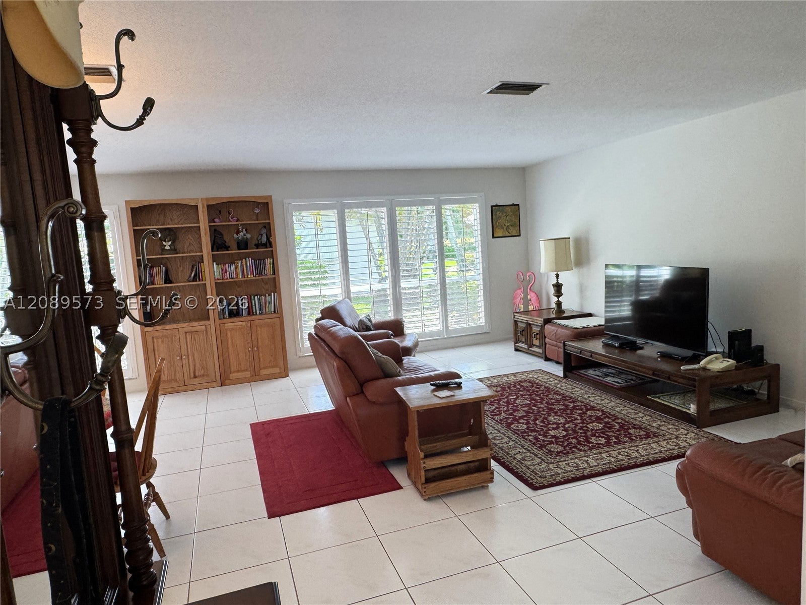 7190 E Tropical Way