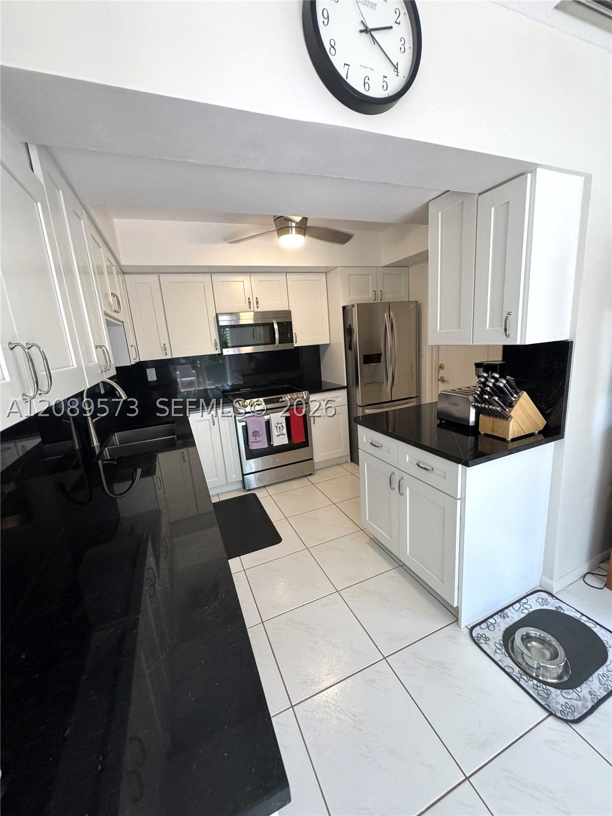 7190 E Tropical Way