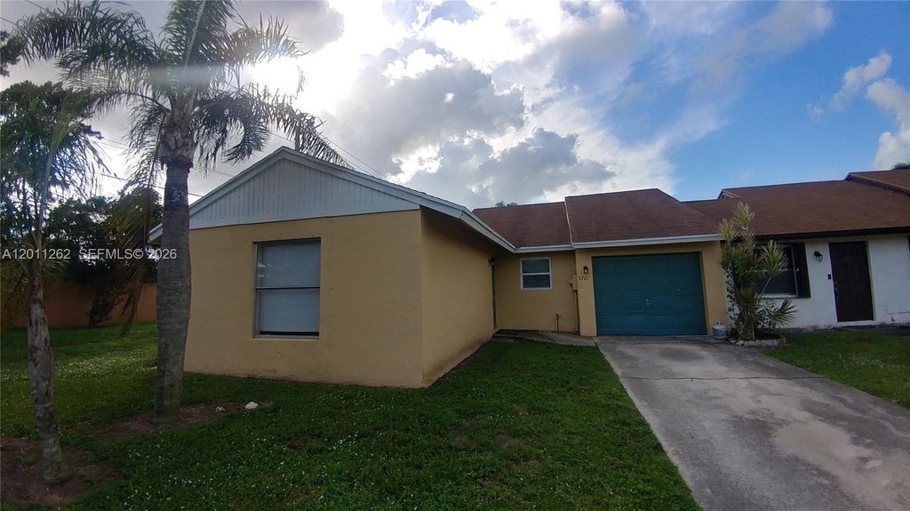 Photo of 5721 Wingham Way #5721, Lake Worth, FL 33463 (MLS # A12011262)