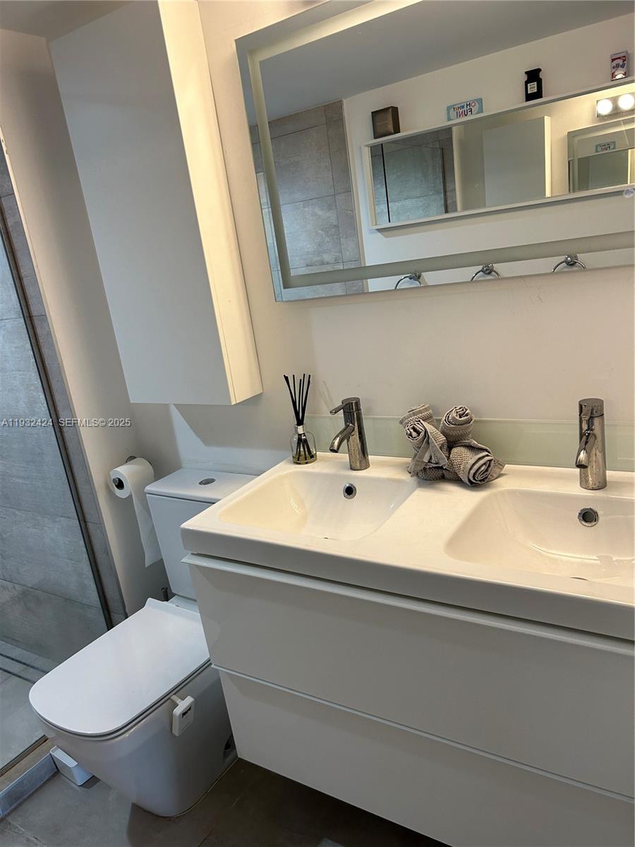 YACHT CLUB AT PORTOFINO C - Residential Lease