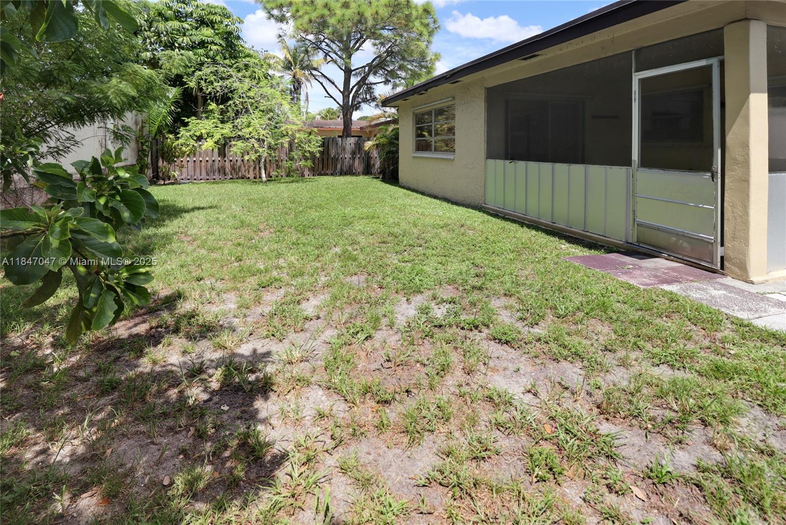 SUNRISE GOLF VILLAGE - Residential