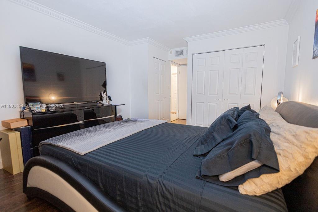 BLUE LAKE APTS CONDO - Residential